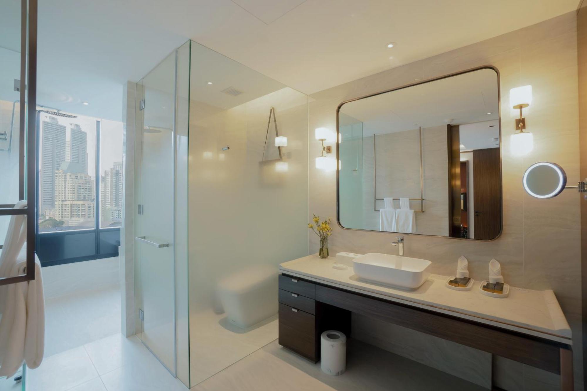 Silq Hotel & Residence Banguecoque Quarto foto Bathroom